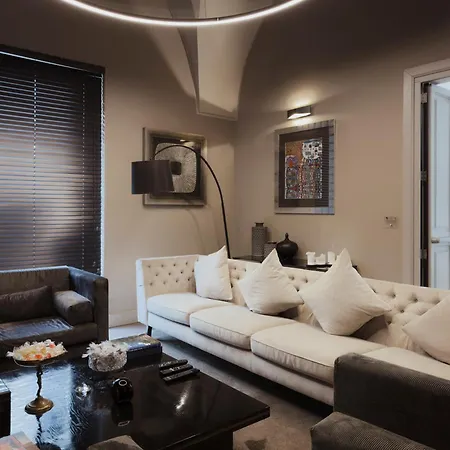 Casa 300mila Pensión Lecce